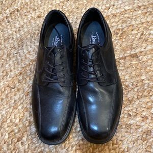Bass dress shoes